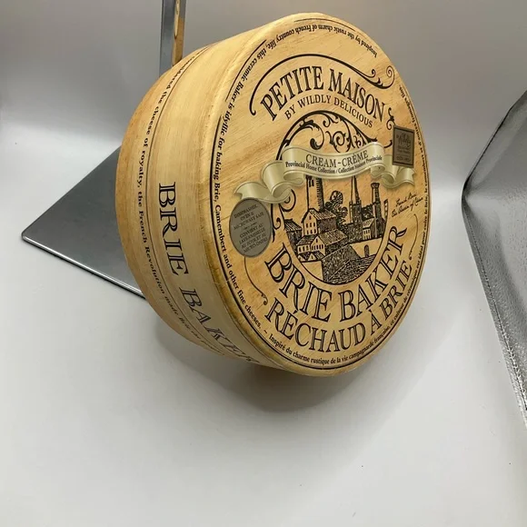 Brie Baker - Picture 2 of 8